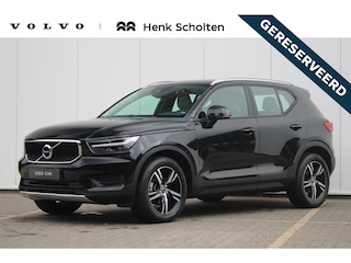 Volvo XC40 T3 Automaat Momentum Pro | Achteruitrijcamera | Semi elektrische trekhaak | Apple Carplay/Android Auto | Cruise Control | Stoelverwarming voorzijde | Elektrisch bedienbare achterklep