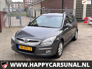 Hyundai i30 CW 1.6i Style, AUTOMAAT, AIRCO, NAP, Nieuwe APK