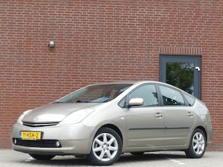 Toyota Prius 1.5 VVT-i Tech Edition