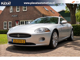 Jaguar XK 4.2 V8 Coupé Aut. | Lederen Dashboard | Alcantara Hemel | PDC | Stoelverwarming | Historie | Youngtimer | Xenon |
