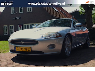 Jaguar XK 4.2 V8 Coupé Aut. | Lederen Dashboard | Alcantara Hemel | PDC | Stoelverwarming | Historie | Youngtimer | Xenon |