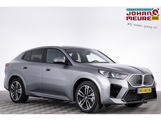 BMW iX2 eDrive20 M-Sport *SOH 100%* Half LEDER | ECC | Full LED