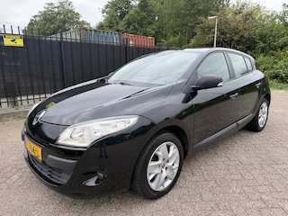 Renault Mégane 1.6 Authentique 5 Drs Airco/Cruise/PDC
