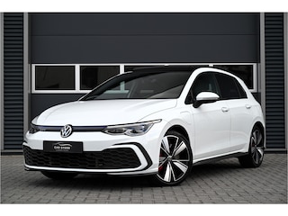 Volkswagen Golf 1.4 eHybrid GTE 245 PK / PANO / ACC / LANE ASSIST / DCC / CLIMA / STOELVERWARMING / 18"