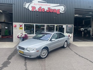 Volvo S80 2.4 MOMENTUM