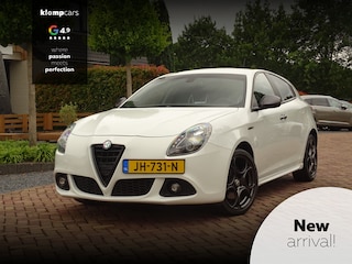 Alfa Romeo Giulietta 1.4 Turbo | Schaalstoelen | Sprint | 18" | Dyn.Clignoteurs | All Black!