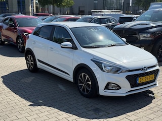 Hyundai i20 1.0 T-GDI AUT! Camera! Lm Velgen! Trekhaak! VERWACHT!