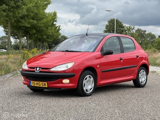 Peugeot 206 1.4 Gentry Clima 52.000 KM