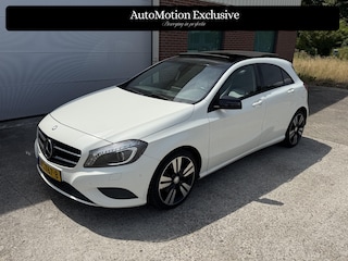 Mercedes-Benz A-klasse 180 Prestige Pano|Xenon|Night Pakket|PDC|Navi|Dealer Onderhouden|Stoelverwarming