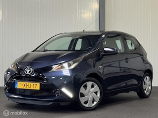 Toyota Aygo 1.0 VVT-i x-play 5-drs [ NAP 1e eig. airco multimedia ]