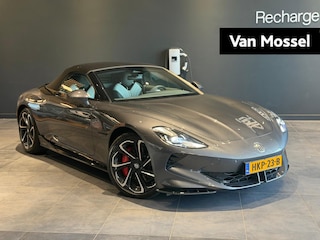 MG Cyberster GT 77kWh | Roadster | 502 PK | 0 naar 100 km/u in 3,2 sec | Andes Grey Metallic | Zwart dak | Softtop