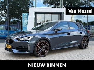 Cupra Leon 1.4 e-Hybrid VZ Performance | WORDT VERWACHT | 245 PK | ACHTERUITRIJCAMERA | STOELVERWARMING | STUURVERWARMING | TRAVEL ASSIST | ADAPTIVE CRUISE CONTROL | 19" COPPER VELGEN |