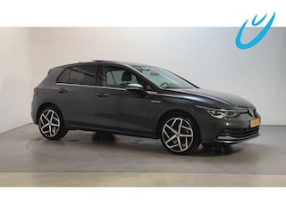 Volkswagen Golf 1.5 TSI Style Panoramadak LED Virtual Cockpit Sfeerverlichting