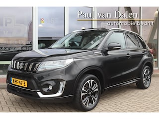 Suzuki Vitara 1.5 HYBRID AUTOMAAT STYLE Panodak | Navi | Camera | Stoelverw. | Adapt.Cruise | Led | Keyless | 17 Inch Lm | Clima |