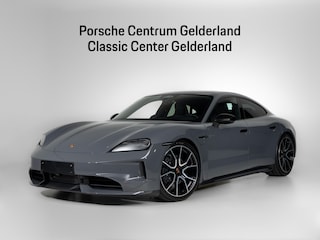 Porsche Taycan 4 Black Edition
