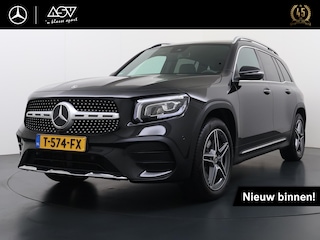 Mercedes-Benz GLB 200 AMG Line Premium 7-persoons | Trekhaak Wegklapbaar | Panorama - Schuifdak | Sfeerverlichting | Keyless Entry | Klasse 3 Alarm |