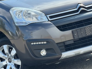 Citroën Berlingo 1.2 PureTech 110pk XTR - Gris Moka - Clima/Cruise/Trekhaak