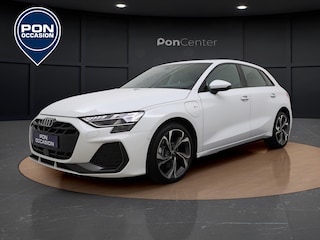 Audi A3 Sportback 40 TFSIe S-line | Camera | ACC | Elek. Achterklep | Matrix LED | Sportstoelen | Sportstuur | Carplay | 18'' |