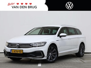 Volkswagen Passat Variant 1.4 TSI PHEV GTE Highline 218pk DSG | Dealer onderhouden | Navigatie | Cruise Control | Climate control | Trekhaak | Stoelverwarming | LED | 360 Camera |