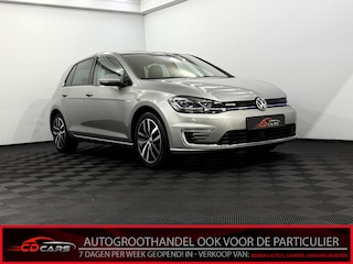Volkswagen Golf E-DITION Leder, Camera, Navi, Virtual desk, Stoelverwarming, Cruise control, Keyless start, Lichtmetalen velgen