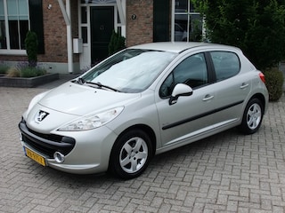Peugeot 207 1.4 XR , Urban Move , Airco , Cv enz.