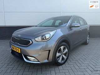 Kia Niro 1.6 GDi First Edition Clima - adapt cruise - carplay - LED - NAP - trekhaak - navi