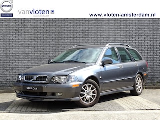 Volvo V40 2.0 europa | trekhaak | nw distributie |