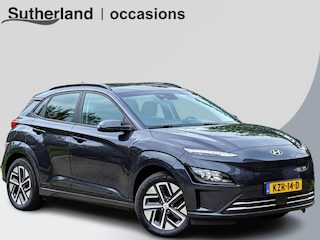 Hyundai Kona EV Fashion 64 kWh | 204 PK | SOH 95% | Adaptive cruise control | Achteruitrijcamera | Keyless entry | LED verlichting | DAB ontvanger | Bluetooth telefoonverbinding | Navigatie | Lichtmetalen velgen