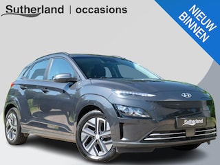 Hyundai Kona EV Fashion 64 kWh | 204 PK | SOH 95% | Adaptive cruise control | Achteruitrijcamera | Keyless entry | LED verlichting | DAB ontvanger | Bluetooth telefoonverbinding | Navigatie | Lichtmetalen velgen