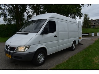 Mercedes-Benz Sprinter 208 CDI 2.2 355 HD Trkhaak Oprijplateau zeer nette bus