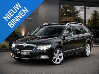 Skoda Superb Combi 2.0 TSI Elegance Automaat | Panoramadak | Trekhaak | Multimedia