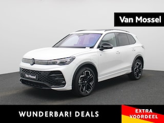 Volkswagen Tiguan 1.5 eHybrid R-Line Edition 272 PK | R-Line | Automaat | Navigatie | Panoramadak | Harman Kardon | Inklapbare trekhaak | Head-up display | 360 Camera | Stoelmassage | Stoelventilatie voor | Stoelverwarming voor + achter | Stuurverwarming | HD Matrix |