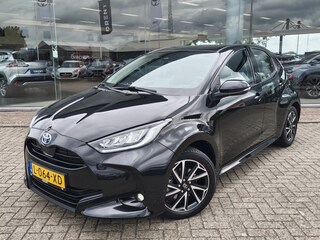 Toyota Yaris 1.5 Hybrid Dynamic | NL Auto | All Season | Keyless Entry & Star