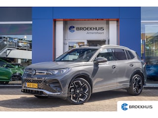 Volkswagen Tiguan 1.5 eTSI R-Line Business | Pano | Trekhaak (wegklap) | Harman/Kardon | 20'' | Matrix Led | 360 Camera | Cruise adaptief | Head-up display | | Apple Carplay/Android Auto|telefoonintegratie premium | Audio installatie high end | Cruise control adaptief
