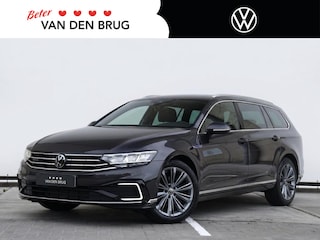 Volkswagen Passat Variant 1.4 TSI PHEV GTE Business 218pk DSG | Dealer onderhouden | Navigatie | Cruise control | Lederen bekleding | App-Connect | Stoelverwarming | Climate control |