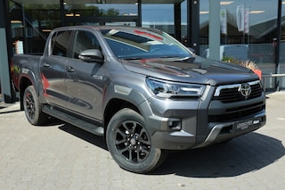 Toyota Hilux 2.8 D-4D DUBBEL CABIN 48V HYBRIDE INVINCIBLE A/T 4WD  2 ZITS VAN
