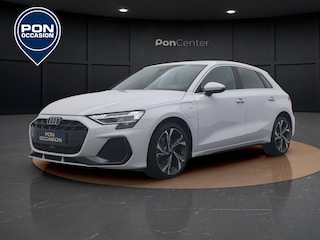 Audi A3 Sportback 40 TFSI e S-line | Camera | ACC | Elek. Achterklep | Matrix LED | Sportstoelen | Sportstuur | Carplay | 18'' |