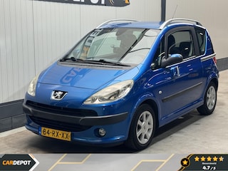 Peugeot 1007 1.6-16V Gentry