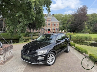 Volkswagen T-Roc 1.0 TSI | Keyless | Camera | Adaptive |