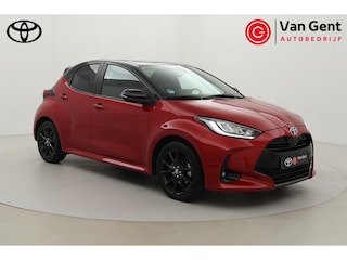 Toyota Yaris 1.5 Hybrid Executive | Dodehoek detectie | Head-up display | Stoelverwarming | Apple Carplay / Android Auto | Parkeersensoren voor/achter | 17 inch