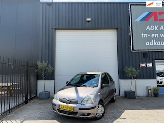 Toyota Yaris 1.0 VVT-i Luna MMT AUTOMAAT/AIRCO/TREKHAAK/NIEUWE APK