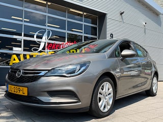 Opel Astra 1.0 Edition - Navigatie I LED I PDC I Sport velgen I Comfort pakket I Trekhaak I Dealer onderhouden