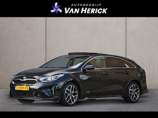 Kia ProCeed 1.5 T-GDI GT-Line 160PK Automaat | Panoramadak | Winterpakket | Achteruitrijcamera