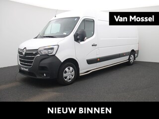 Renault Master T35 2.3 dCi 135Pk L3H2 Comfort | Navigatie | Airco | Betimmering | Parkeersensoren Achter | Achteruitrijcamera | Cruise Control & Snelheidsbegrenzer | Lederen Bekleding | DAB Radio |
