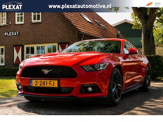 Ford Mustang Fastback 2.3 EcoBoost Aut. | MBRP Uitlaatsysteem | 19 Inch | Leder | Schone Carfax | Navigatie | Sportfilter |