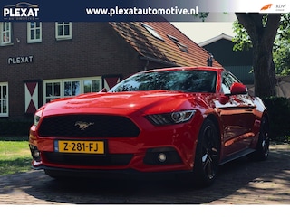 Ford Mustang Fastback 2.3 EcoBoost Aut. | MBRP Uitlaatsysteem | 19 Inch | Leder | Schone Carfax | Navigatie | Sportfilter |