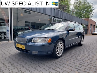 Volvo V70 2.4 Edition Sport Xenon Leer Navi Clima Stoelverwarming Spoiler Trekhaak 17 inch Electrisch verstelbare stoel PDC NAP