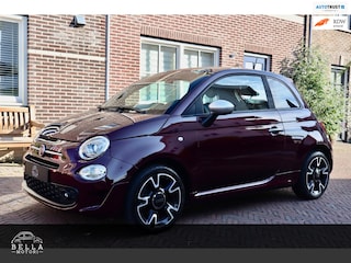 Fiat 500 1.2 Rockstar | Bordeaux Metallic | Apple CarPlay | Panoramadak | Navigatie | Cruise Control | 16 inch LMV
