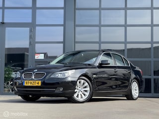 BMW 523i LCI Org, NL TREKHAAK / LEER / AUT / PDC
