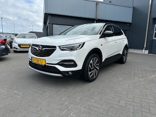 Opel Grandland 1.2 Turbi Innovation Camera Trekhaak
